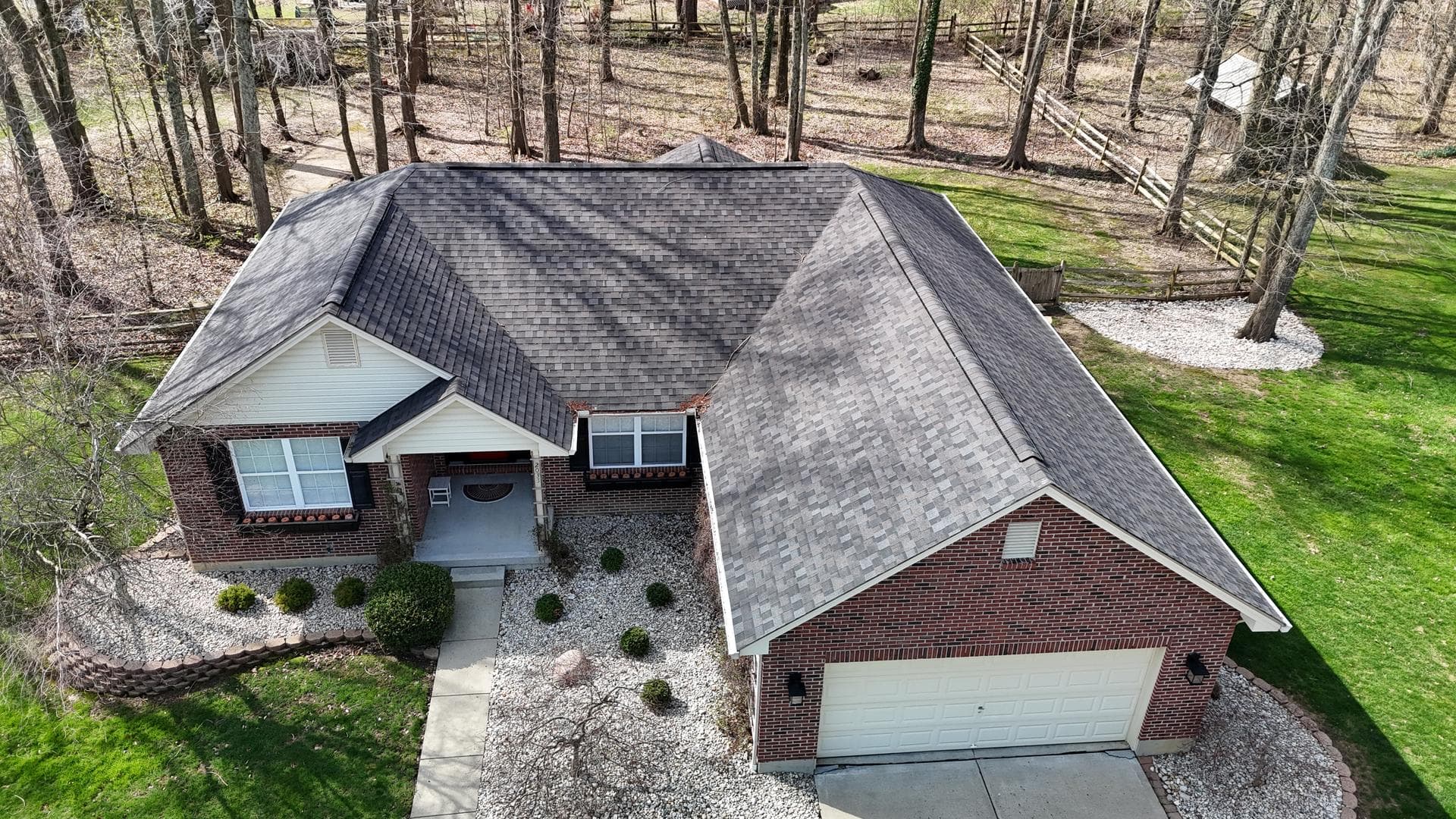 Residential roofing project